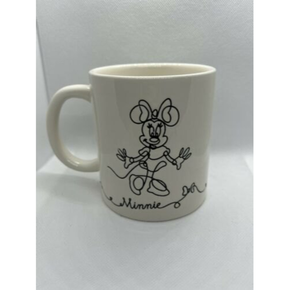 MINNIE MOUSE Coffee/Tea Mug with Handle - Black & White - NEW!